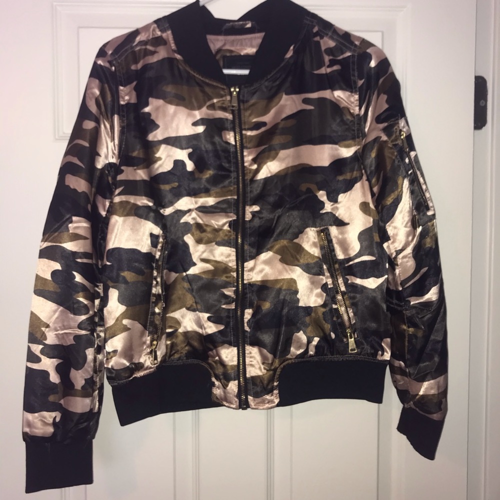 Camo bomber jacket